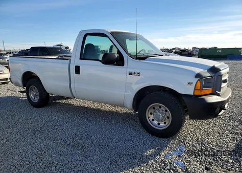 2000 Ford F250 Super Duty from USA, damaged, VIN 1FTNF20L4YEA82453